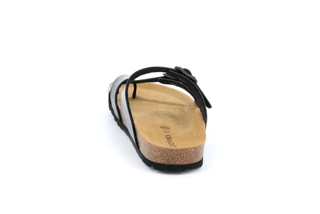 Patent leather flip-flop | SARA CB4028 - NERO-NERO | Grünland