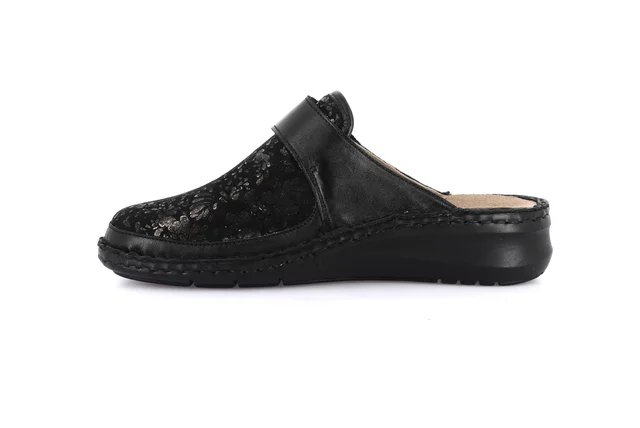 Closed toe comfort slipper | DAMI CE0260 - BLACK | Grünland