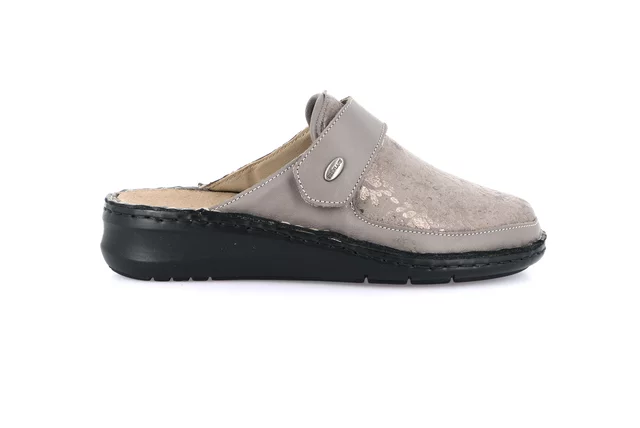 Closed toe comfort slipper | DAMI CE0260 - TAUPE | Grünland