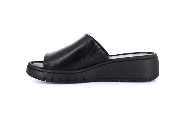 Comfort slipper with a sporty style | GILI CI3602 - BLACK | Grünland