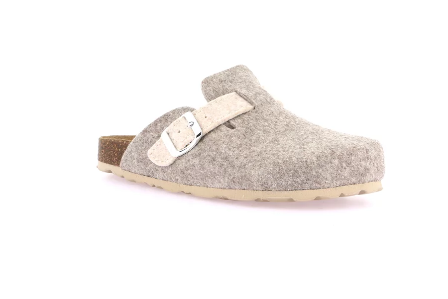 Winterpantolette aus Kork | SARA