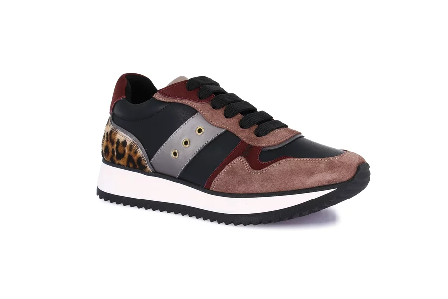 Urbane Sneaker aus Nubuk | SALT