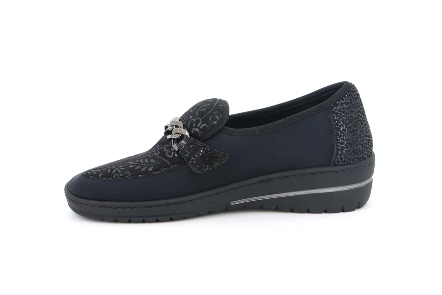 Moccasin with floral patterned upper and chain | NILE SC2596 - BLACK | Grünland