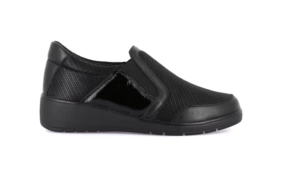 Comfort slip on in stretch material | NETA SC2877 - BLACK | Grünland