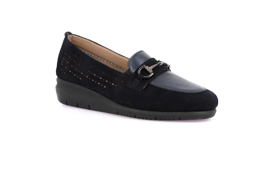 Mokassin aus Veloursleder mit Accessoire | RYSA